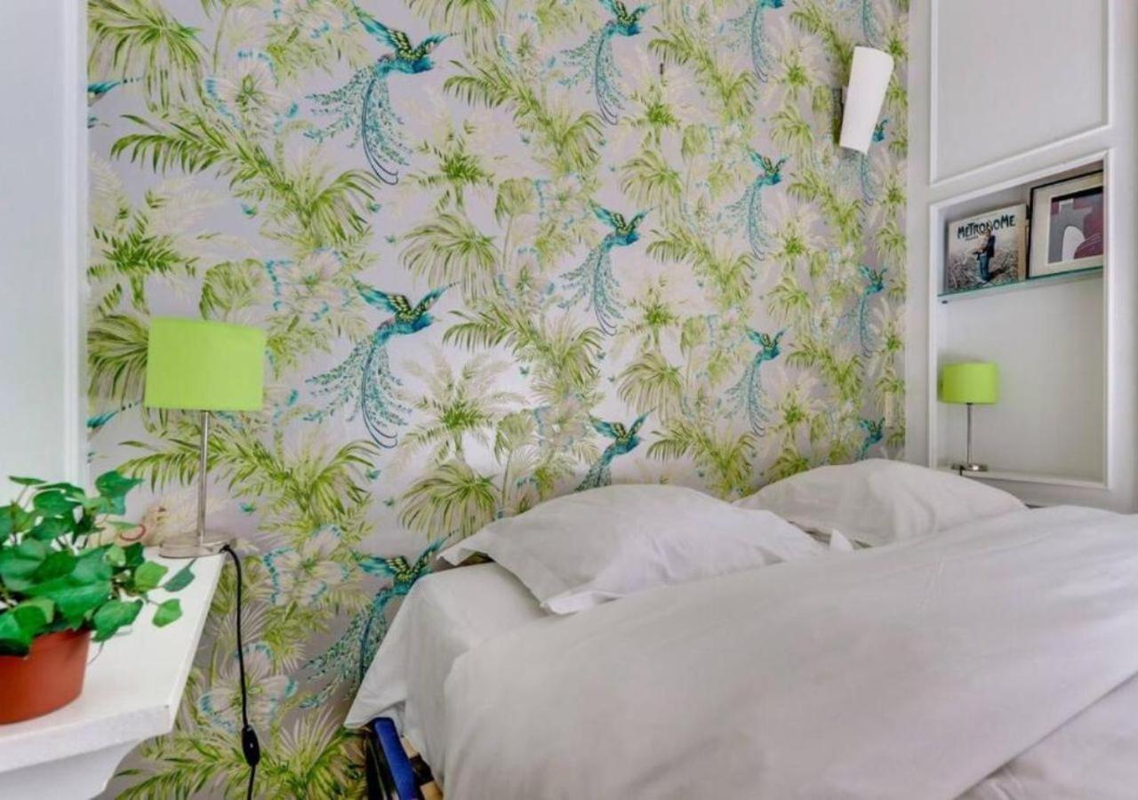 Le Dahlia - Charme Parisien - Champs-elysees Apartment Paris